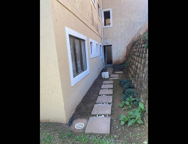 3 BEDROOM APARTMENT FOR SALE IN SOUTHGATE